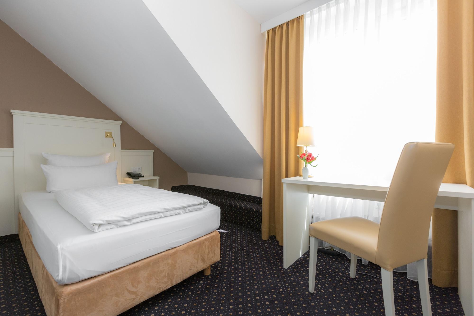 Hotel Fuerst Bismarck Hamburg Bagian luar foto