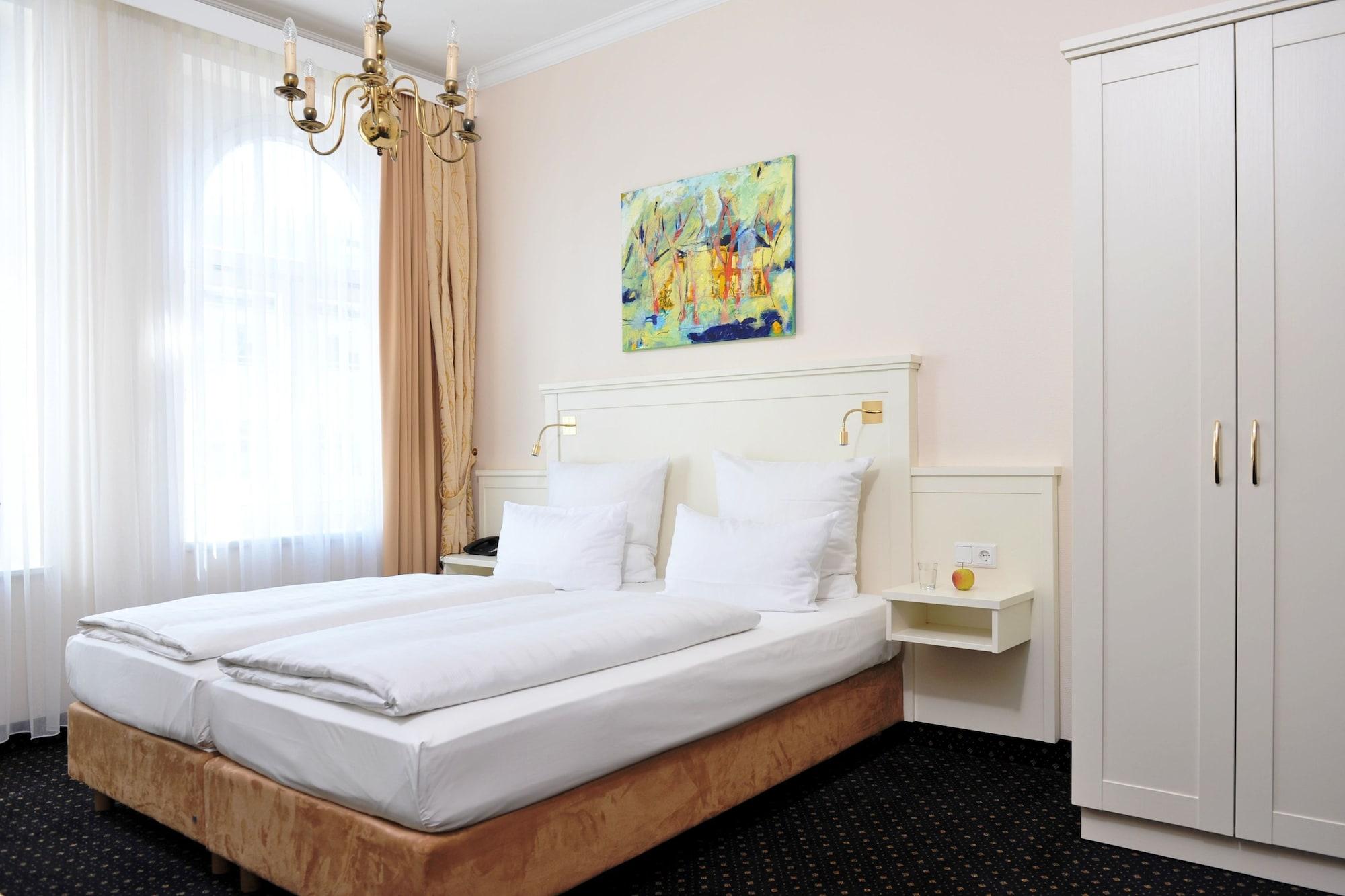 Hotel Fuerst Bismarck Hamburg Bagian luar foto