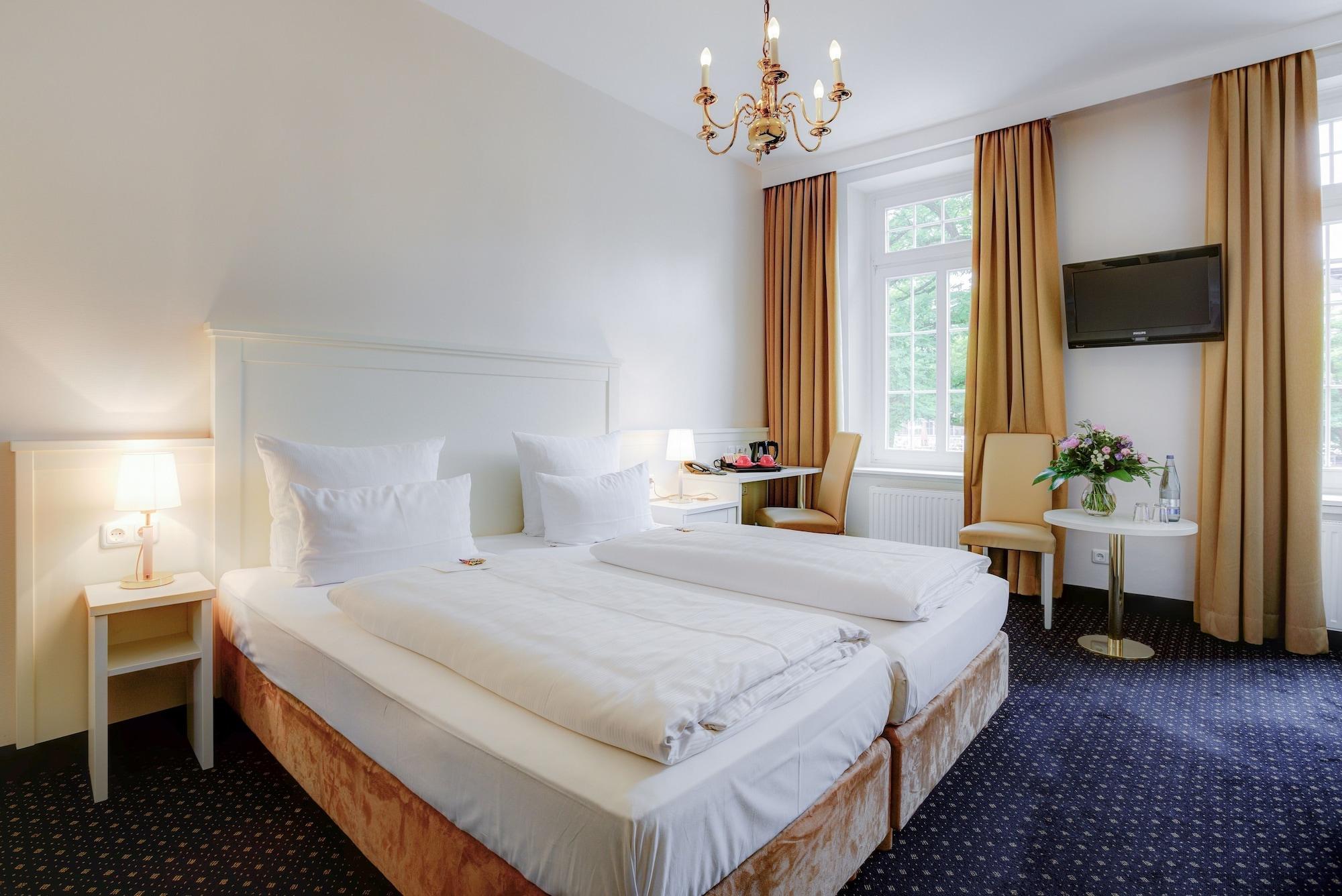 Hotel Fuerst Bismarck Hamburg Bagian luar foto