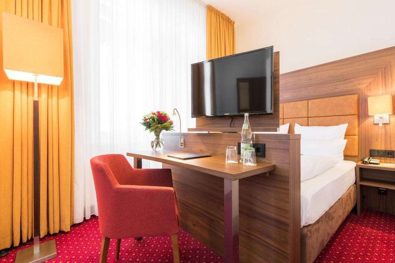 Hotel Fuerst Bismarck Hamburg Bagian luar foto