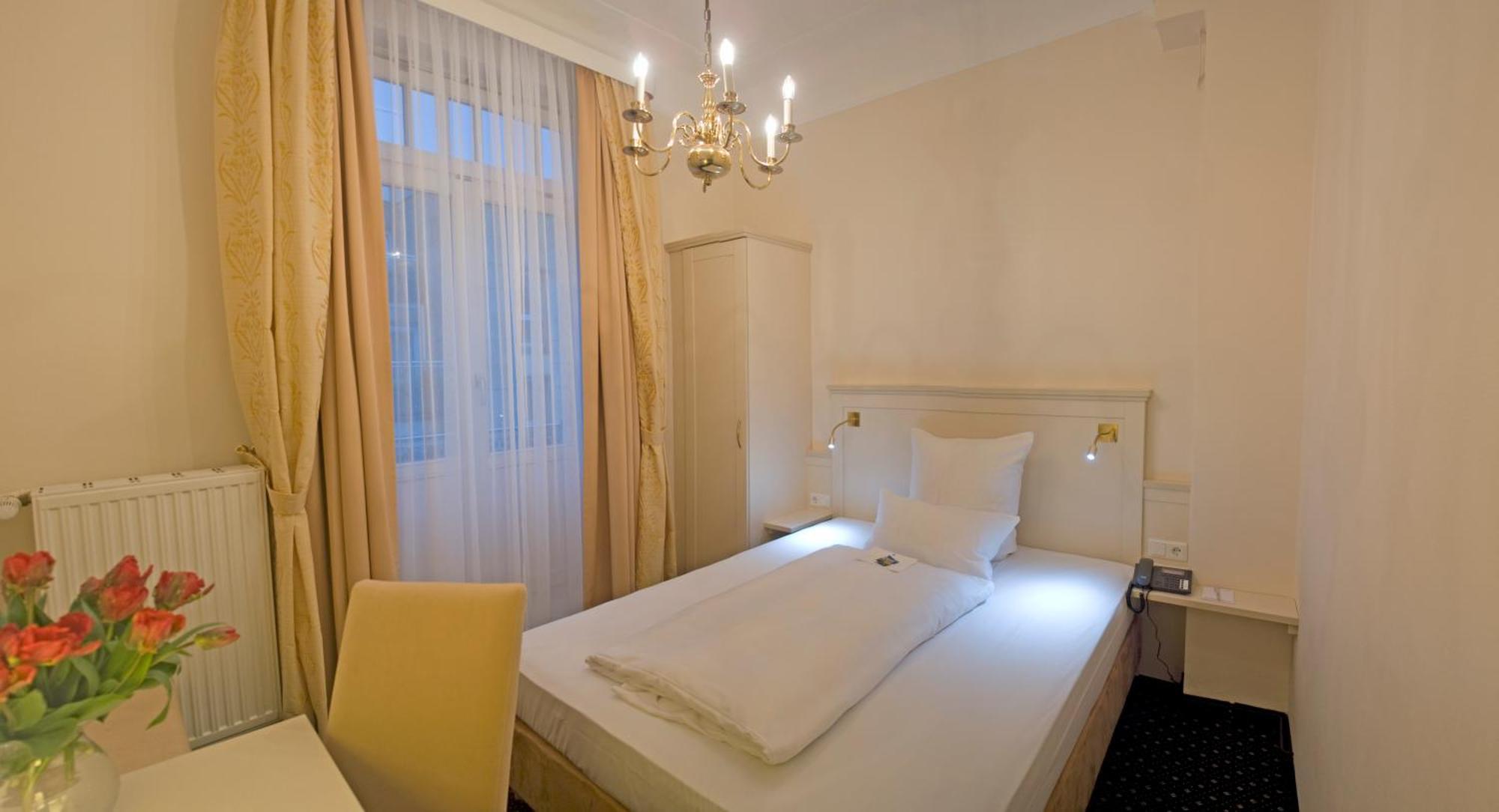 Hotel Fuerst Bismarck Hamburg Bagian luar foto