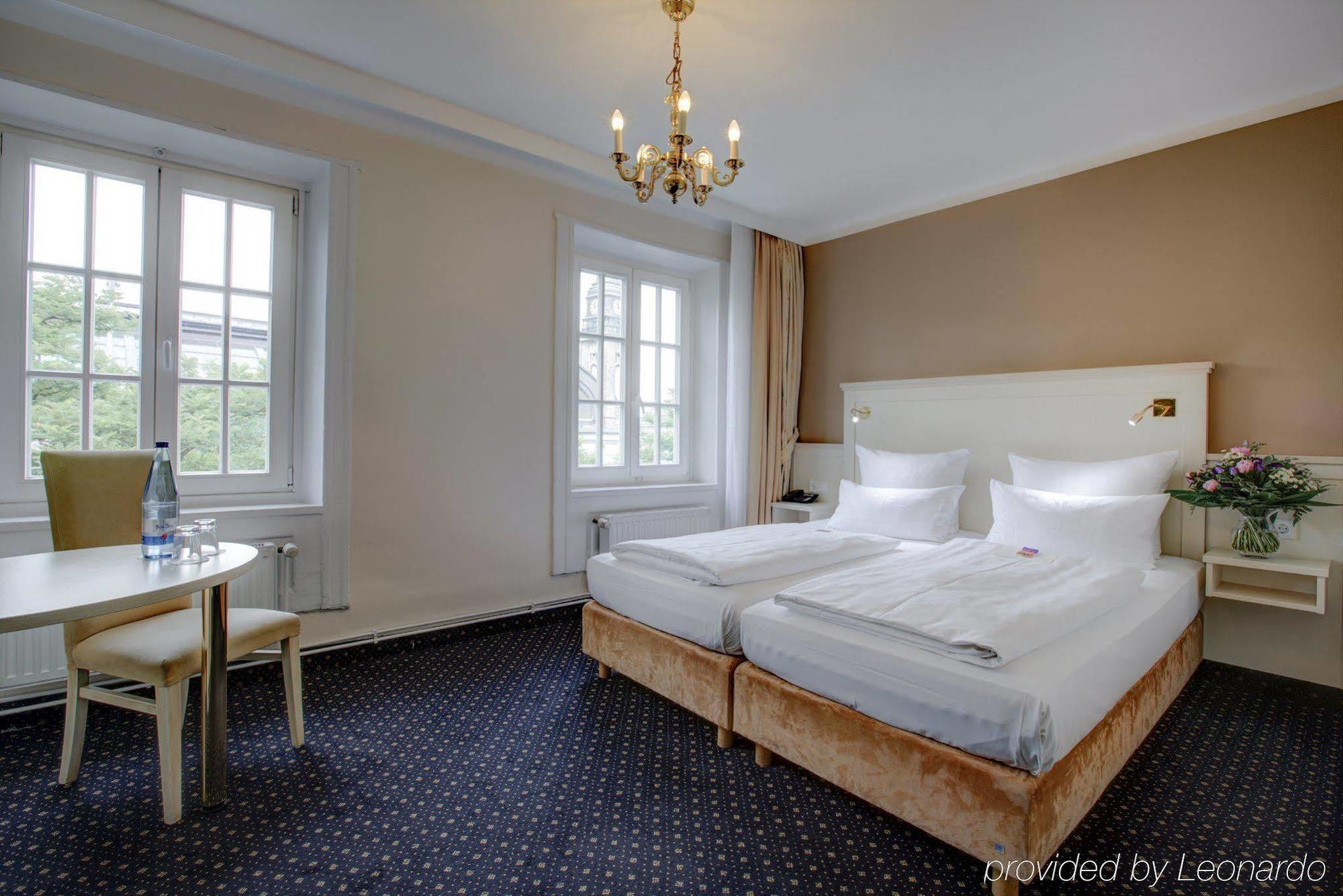 Hotel Fuerst Bismarck Hamburg Bagian luar foto