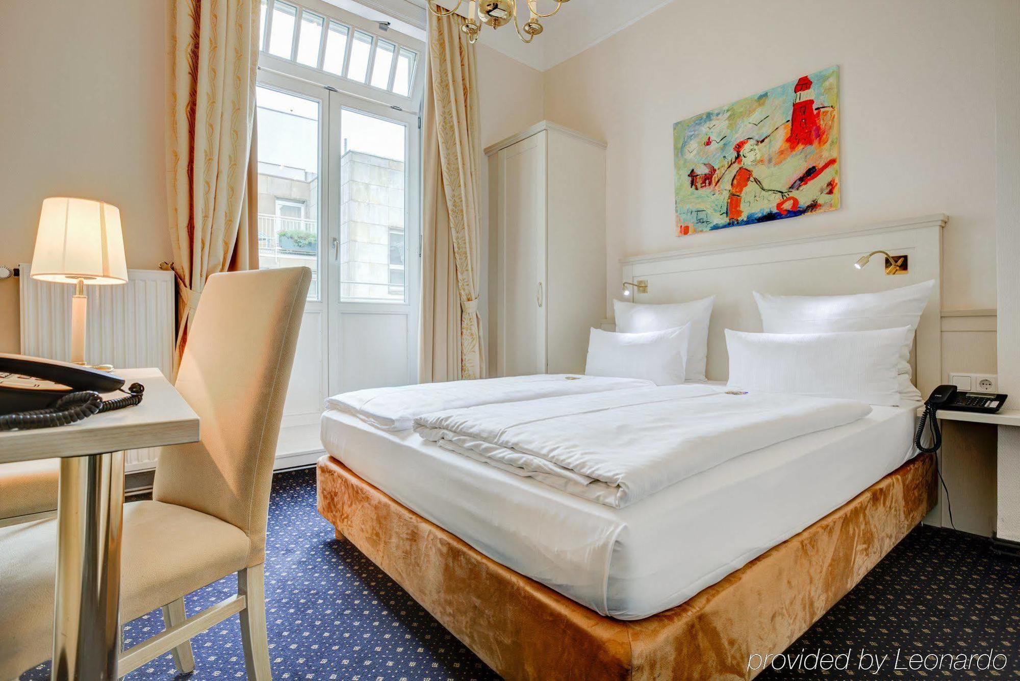 Hotel Fuerst Bismarck Hamburg Bagian luar foto